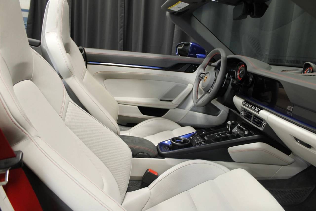 2024 Porsche 911 Carrera 4 GTS Cabriolet