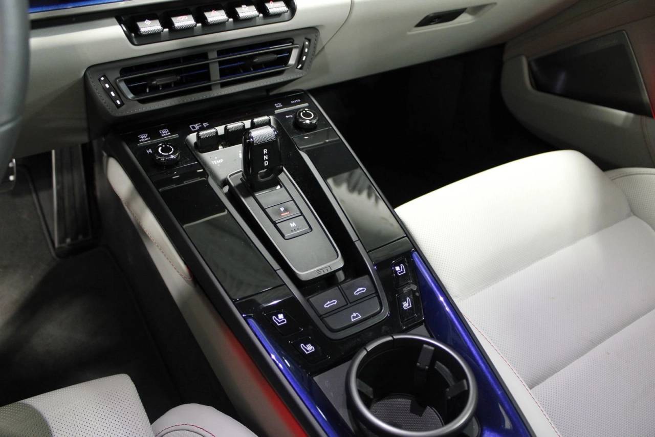 2024 Porsche 911 Carrera 4 GTS Cabriolet