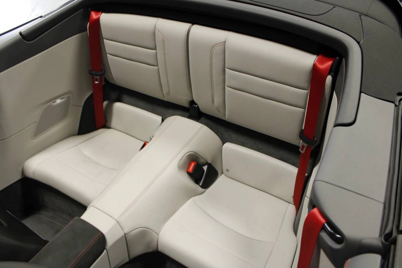 2024 Porsche 911 Carrera 4 GTS Cabriolet