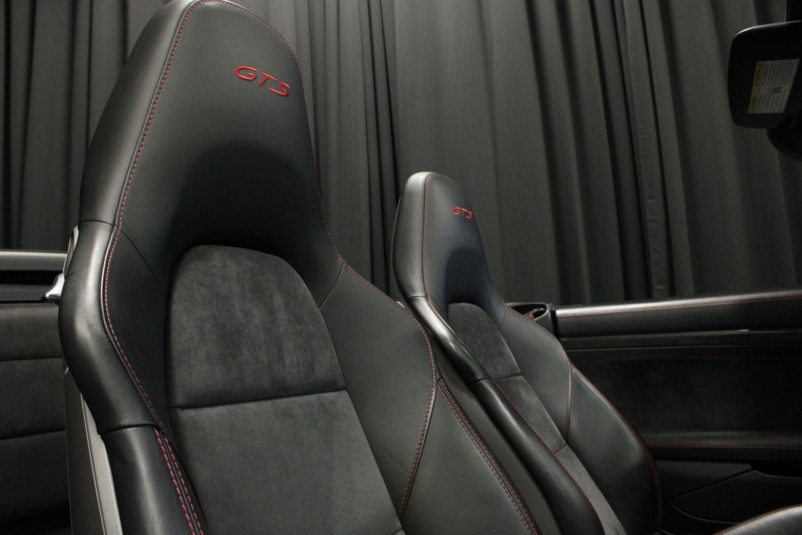 2016 Porsche 911 Carrera GTS Cabriolet