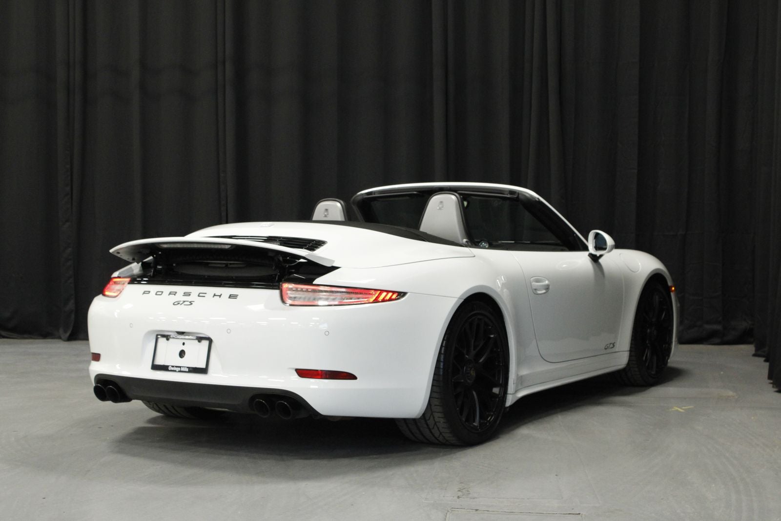 2016 Porsche 911 Carrera GTS Cabriolet