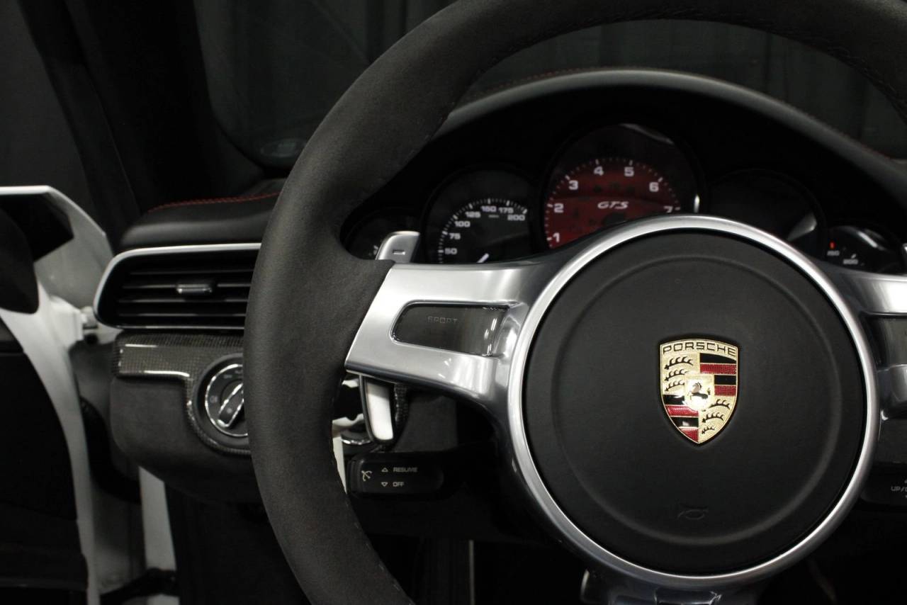 2016 Porsche 911 Carrera GTS Cabriolet