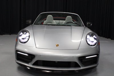 2024 Porsche 911 Carrera 4 GTS