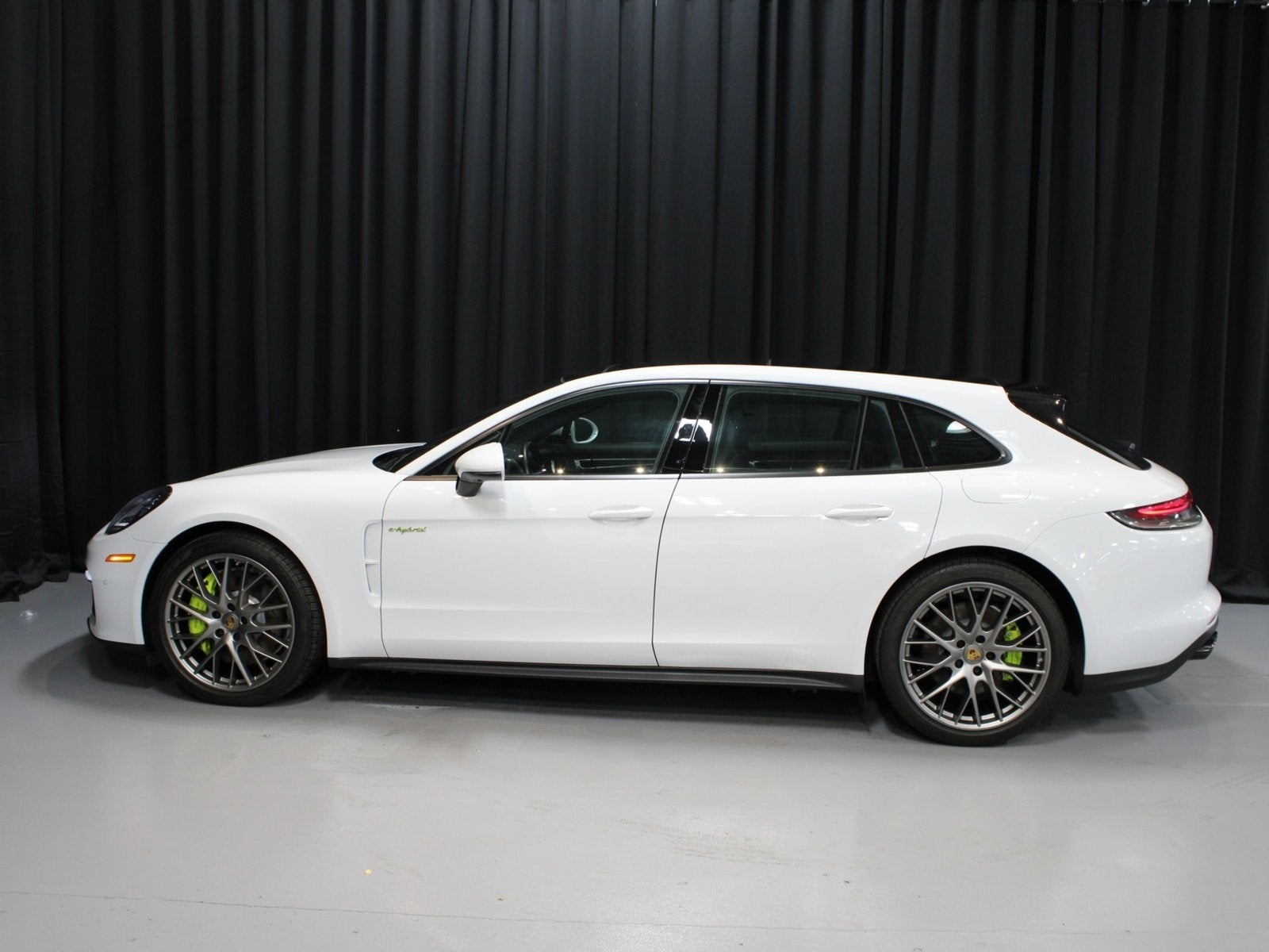 2023 Porsche Panamera E-Hybrid Sport Turismo 4