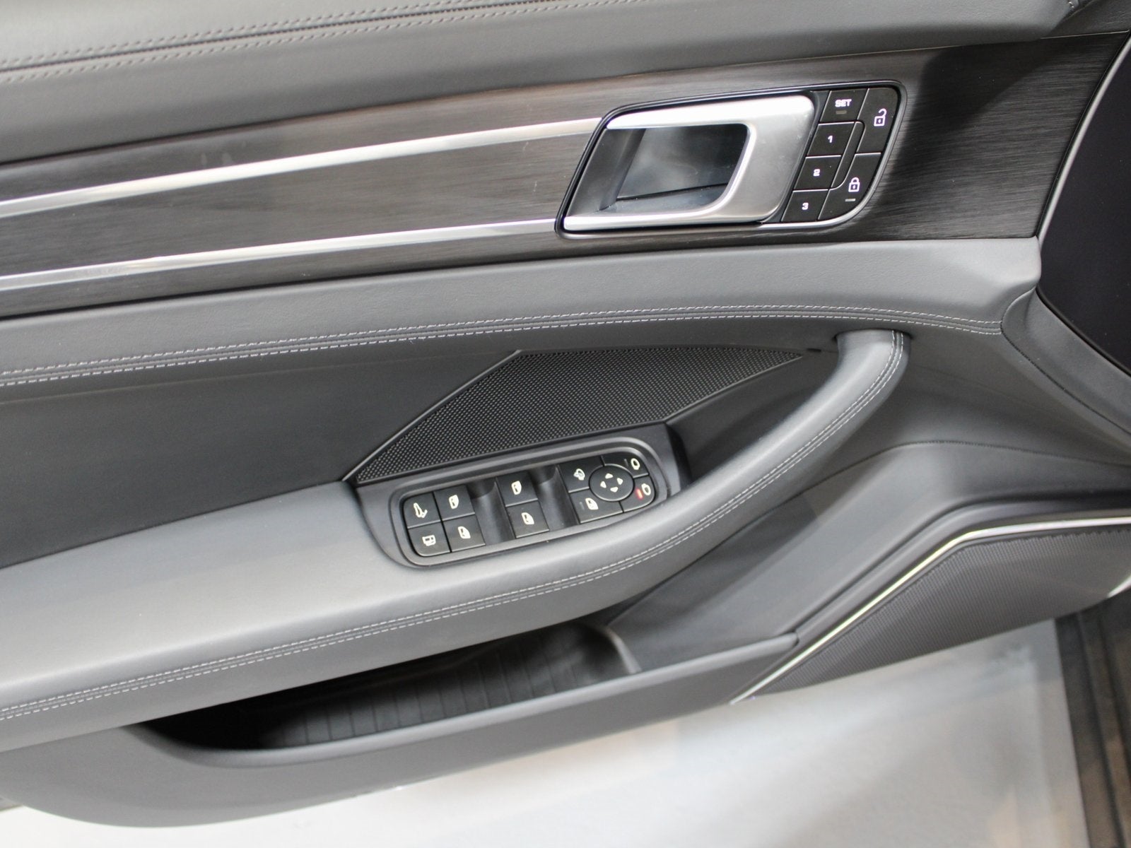 2023 Porsche Panamera E-Hybrid Sport Turismo 4