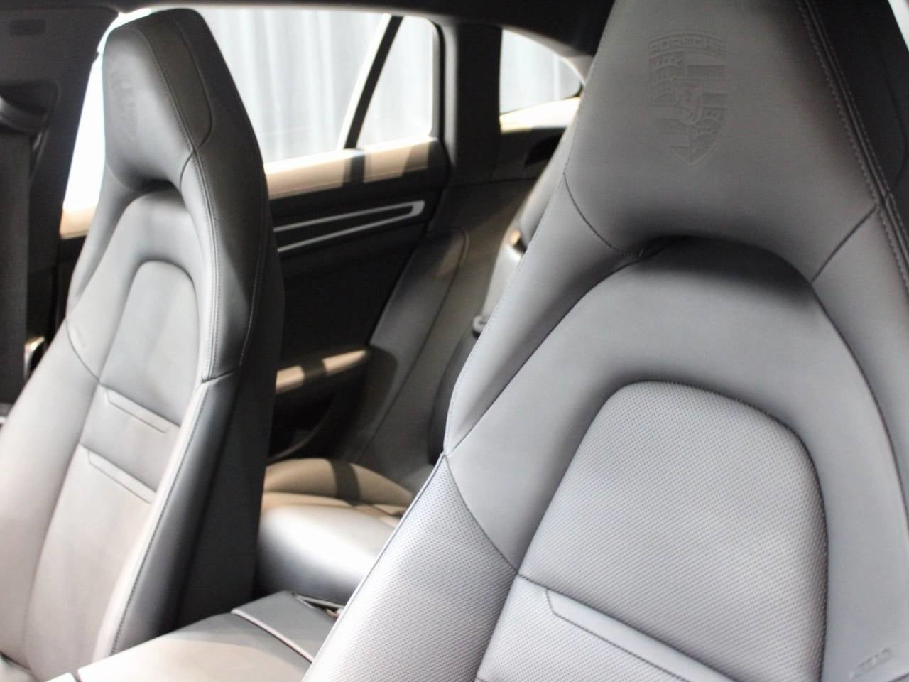 2023 Porsche Panamera E-Hybrid Sport Turismo 4