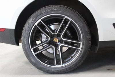 2021 Porsche Macan Base