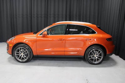2025 Porsche Macan Base