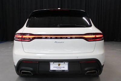 2025 Porsche Macan Base