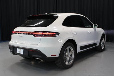 2025 Porsche Macan Base
