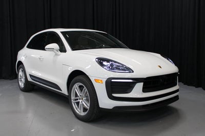 2025 Porsche Macan Base
