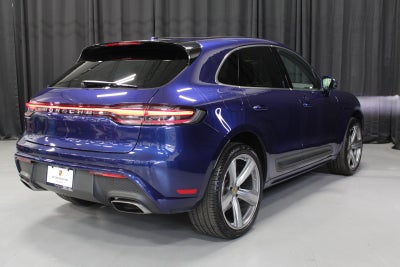 2025 Porsche Macan Base