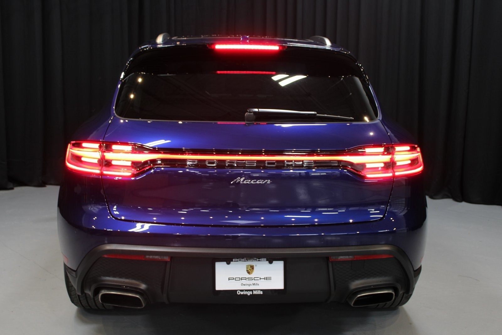 2025 Porsche Macan Base