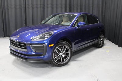 2025 Porsche Macan Base