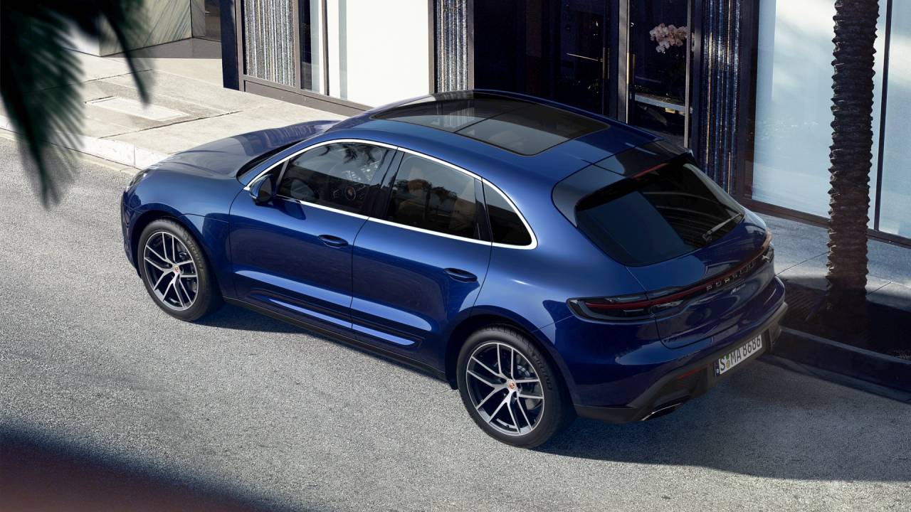 2025 Porsche Macan Base