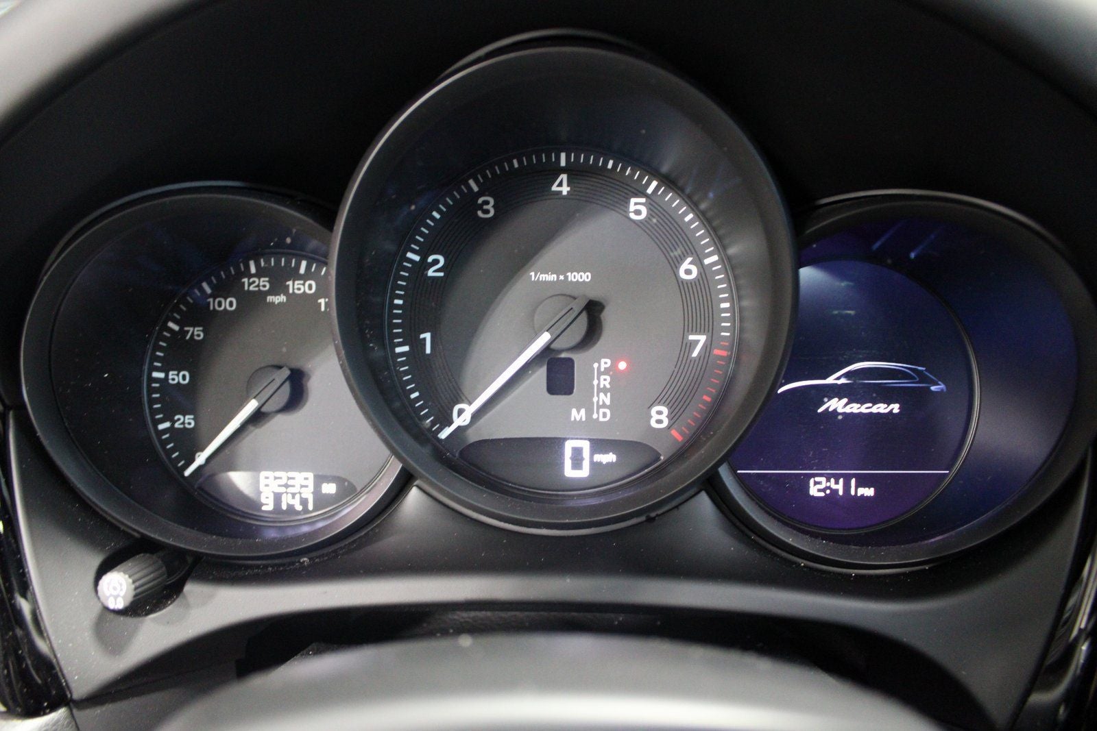 2025 Porsche Macan Base