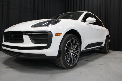 2025 Porsche Macan Base