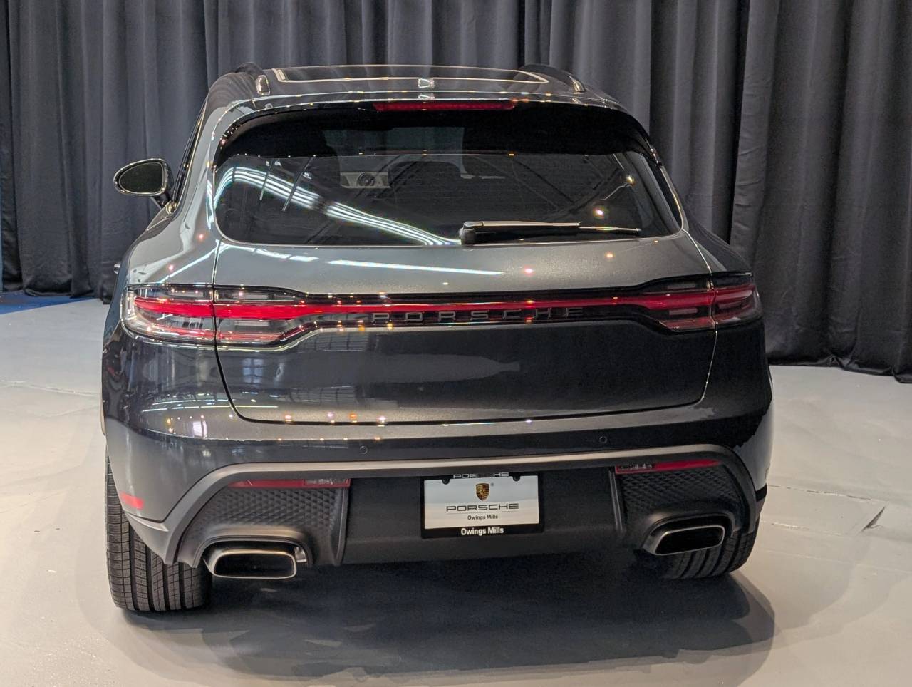 2025 Porsche Macan Base