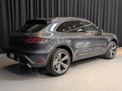 2025 Porsche Macan Base