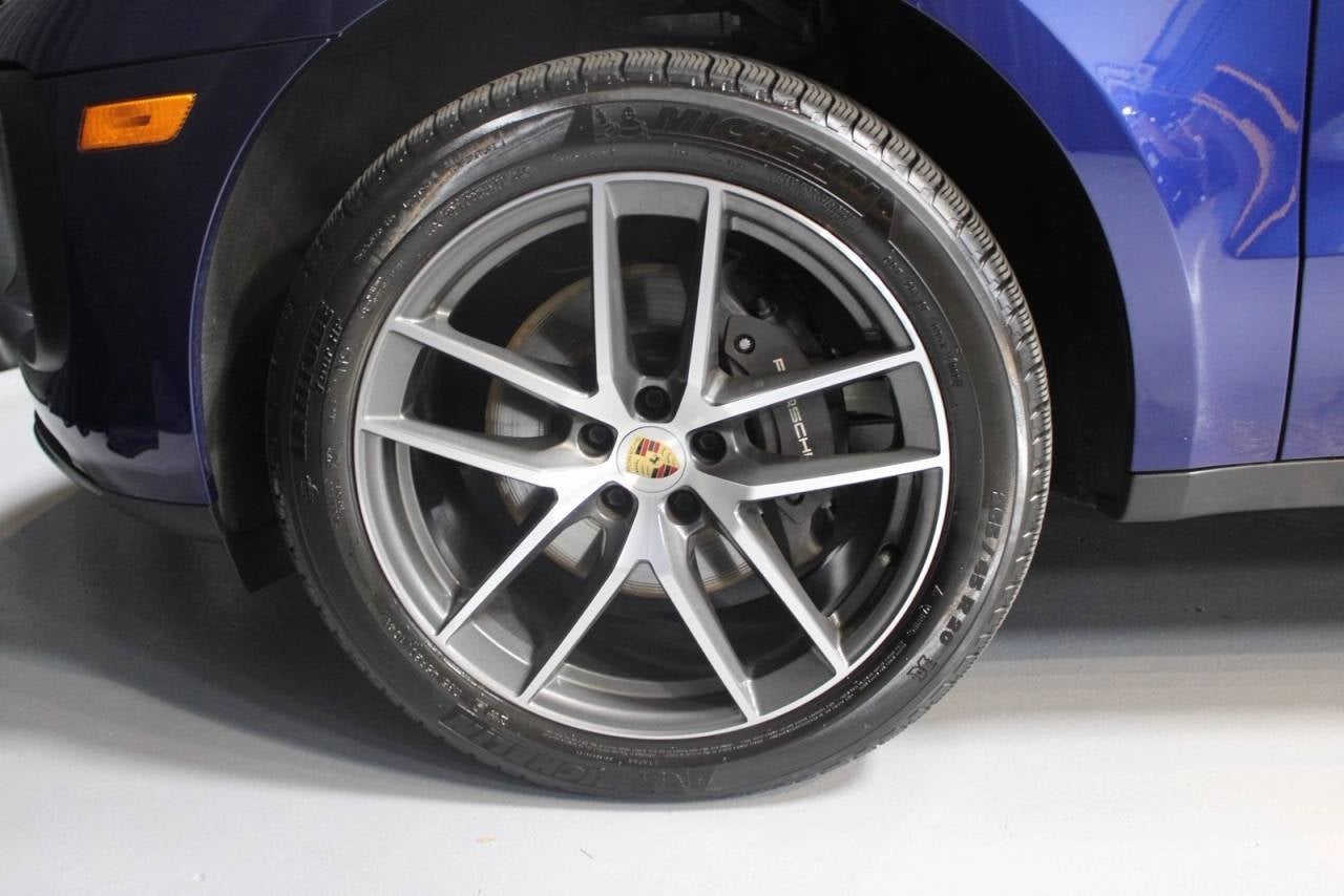 2024 Porsche Macan Base