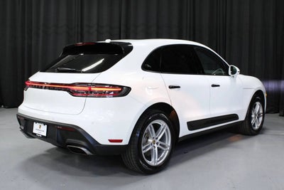 2025 Porsche Macan Base