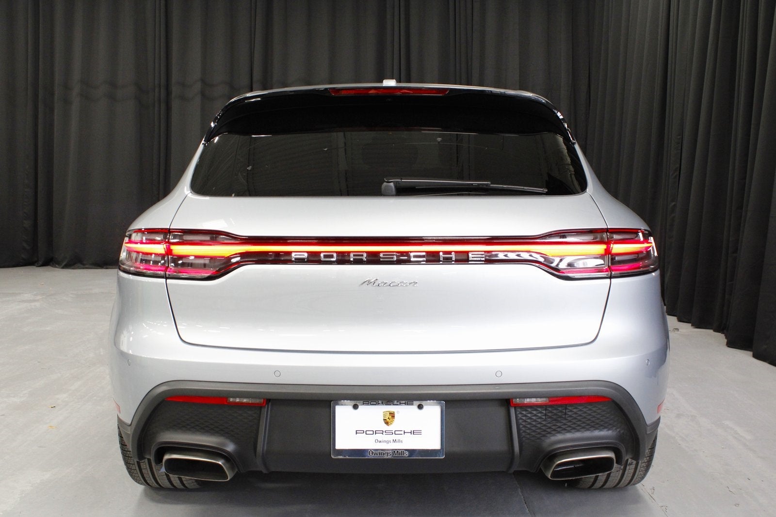2025 Porsche Macan Base