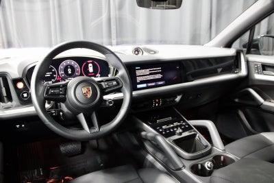 2025 Porsche Cayenne Base