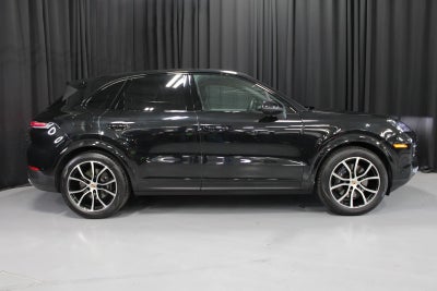 2025 Porsche Cayenne Base