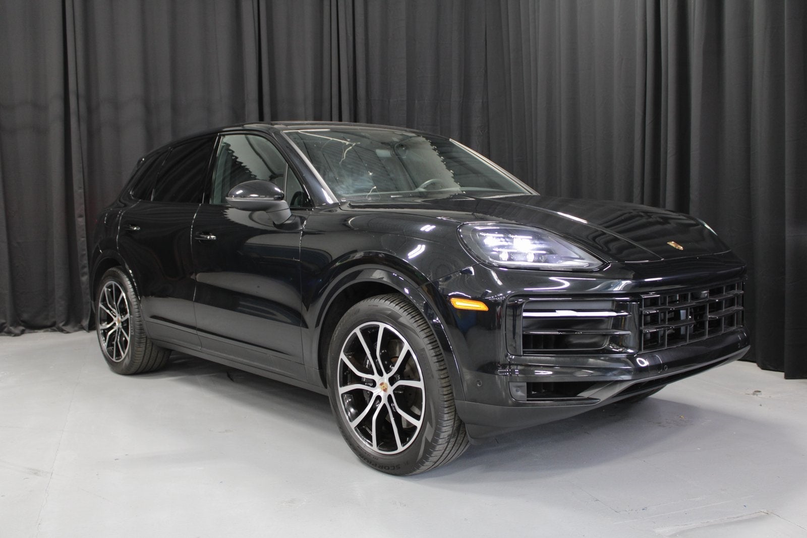 2025 Porsche Cayenne Base
