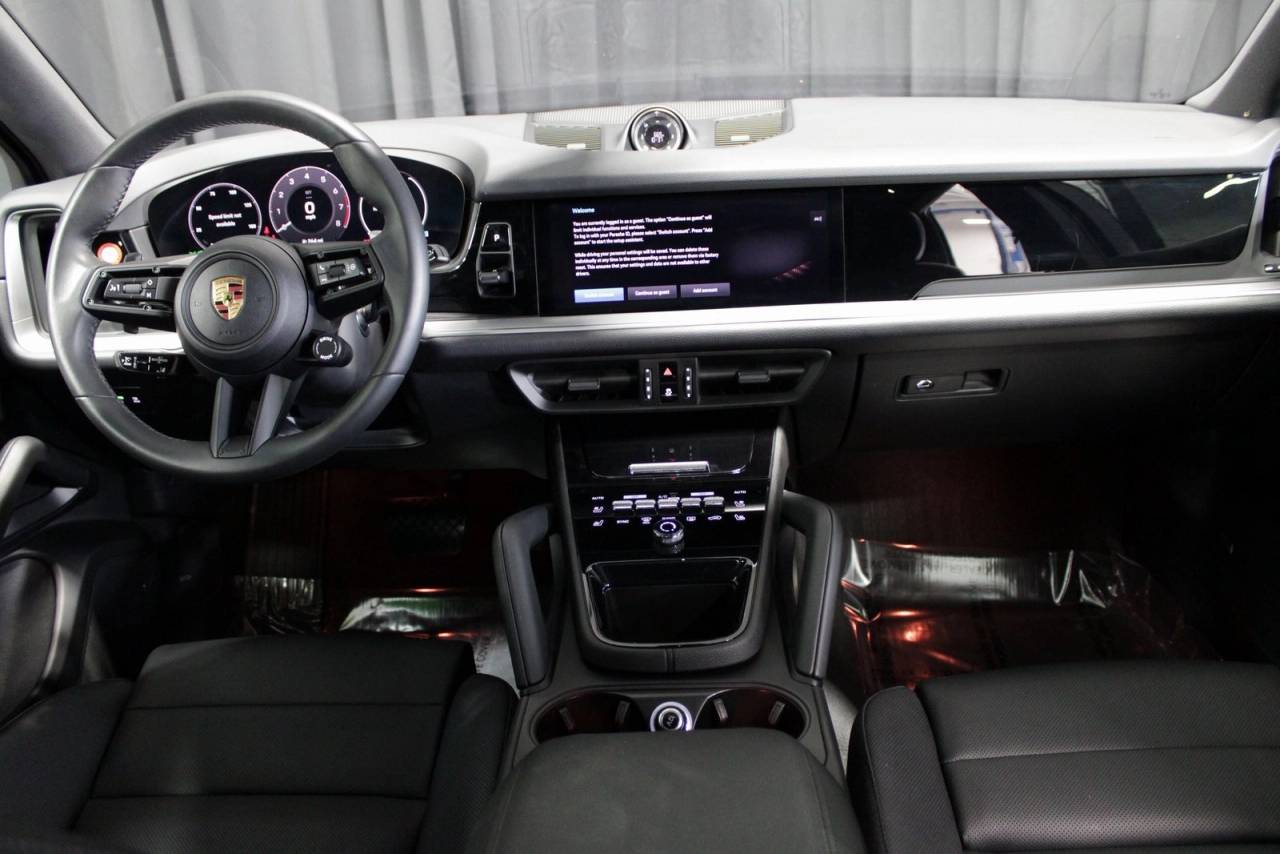 2025 Porsche Cayenne Base