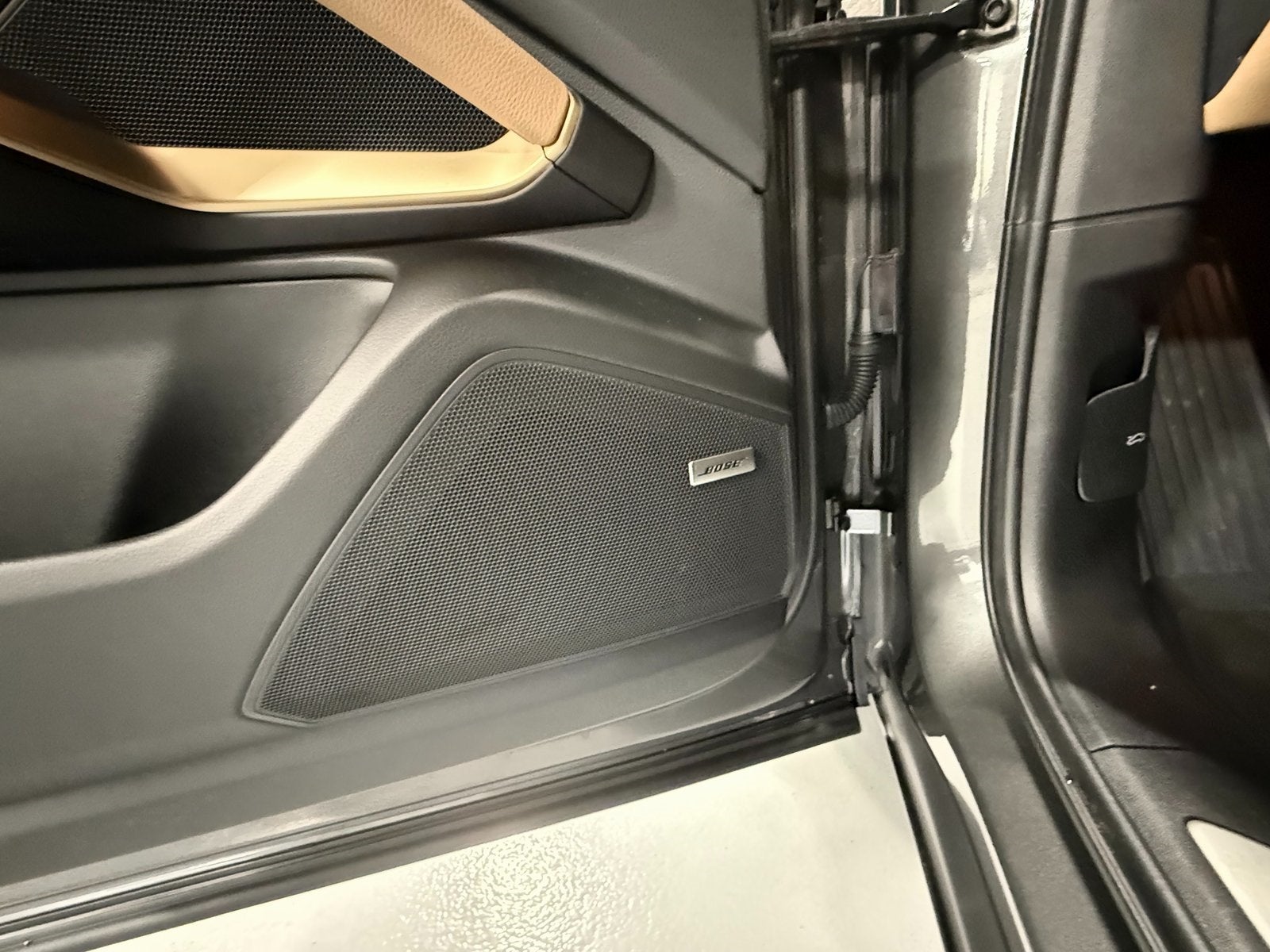 2025 Porsche Cayenne Base