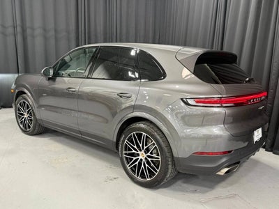 2025 Porsche Cayenne Base