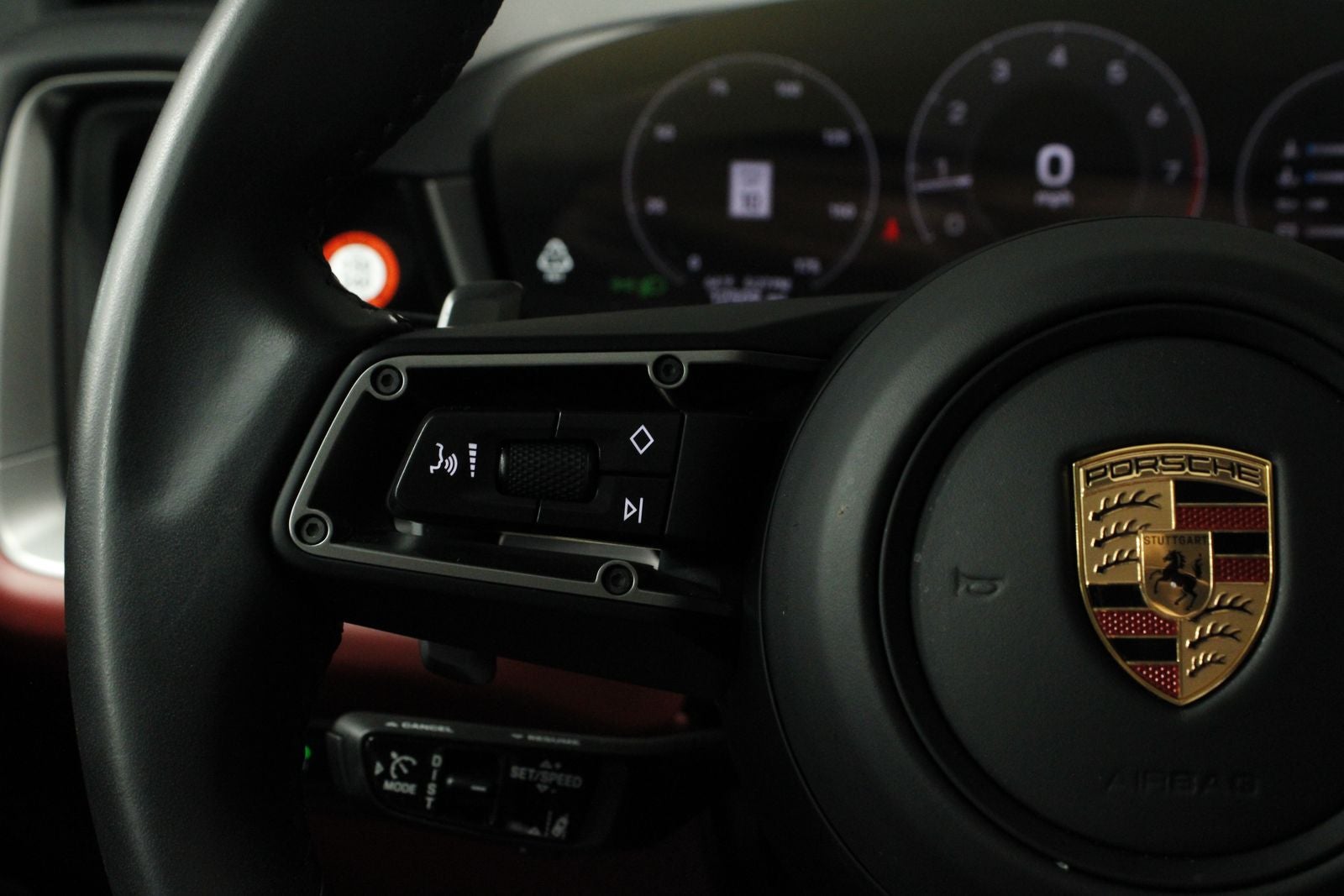 2025 Porsche Cayenne Base