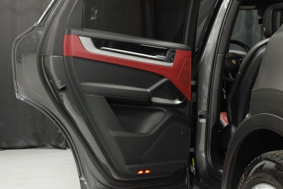 2025 Porsche Cayenne Base