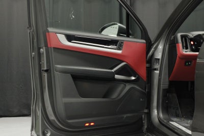 2025 Porsche Cayenne Base