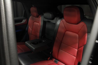 2025 Porsche Cayenne Base