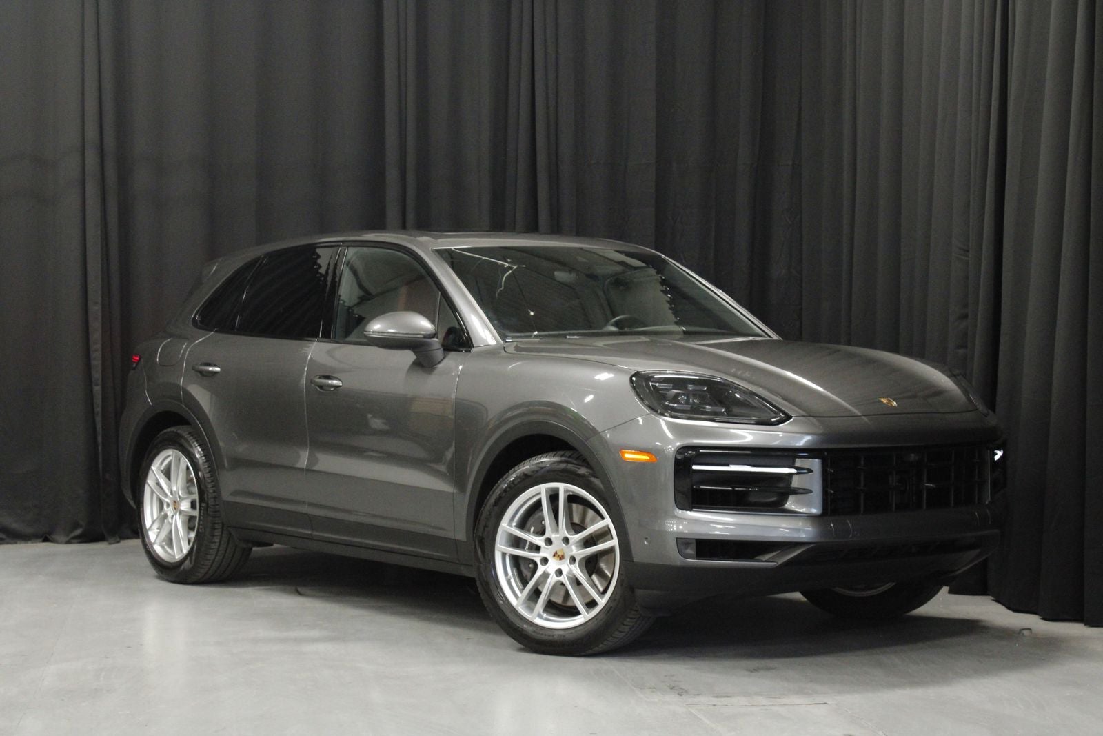 2025 Porsche Cayenne Base