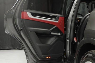 2025 Porsche Cayenne Base