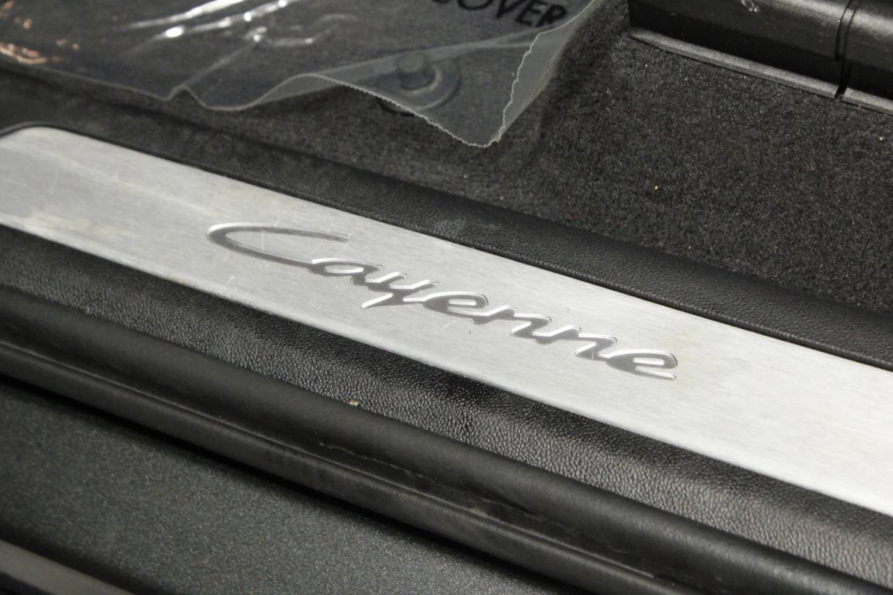 2025 Porsche Cayenne Base