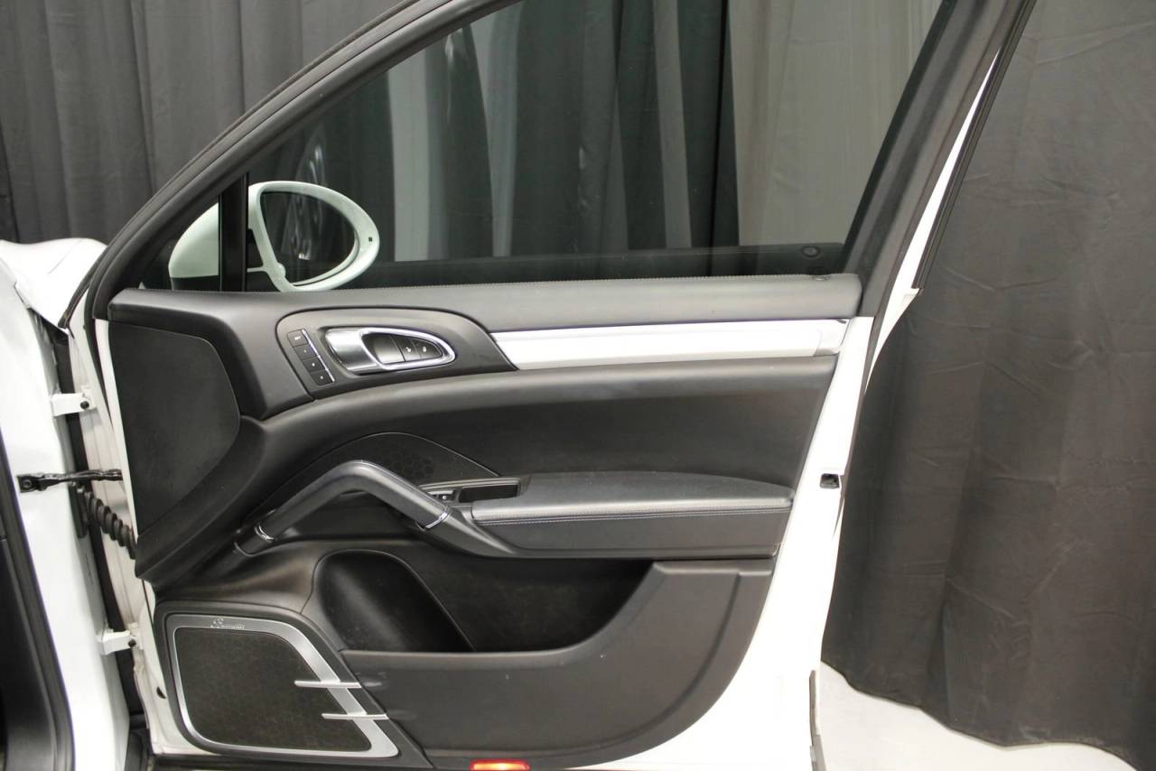 2015 Porsche Cayenne Turbo