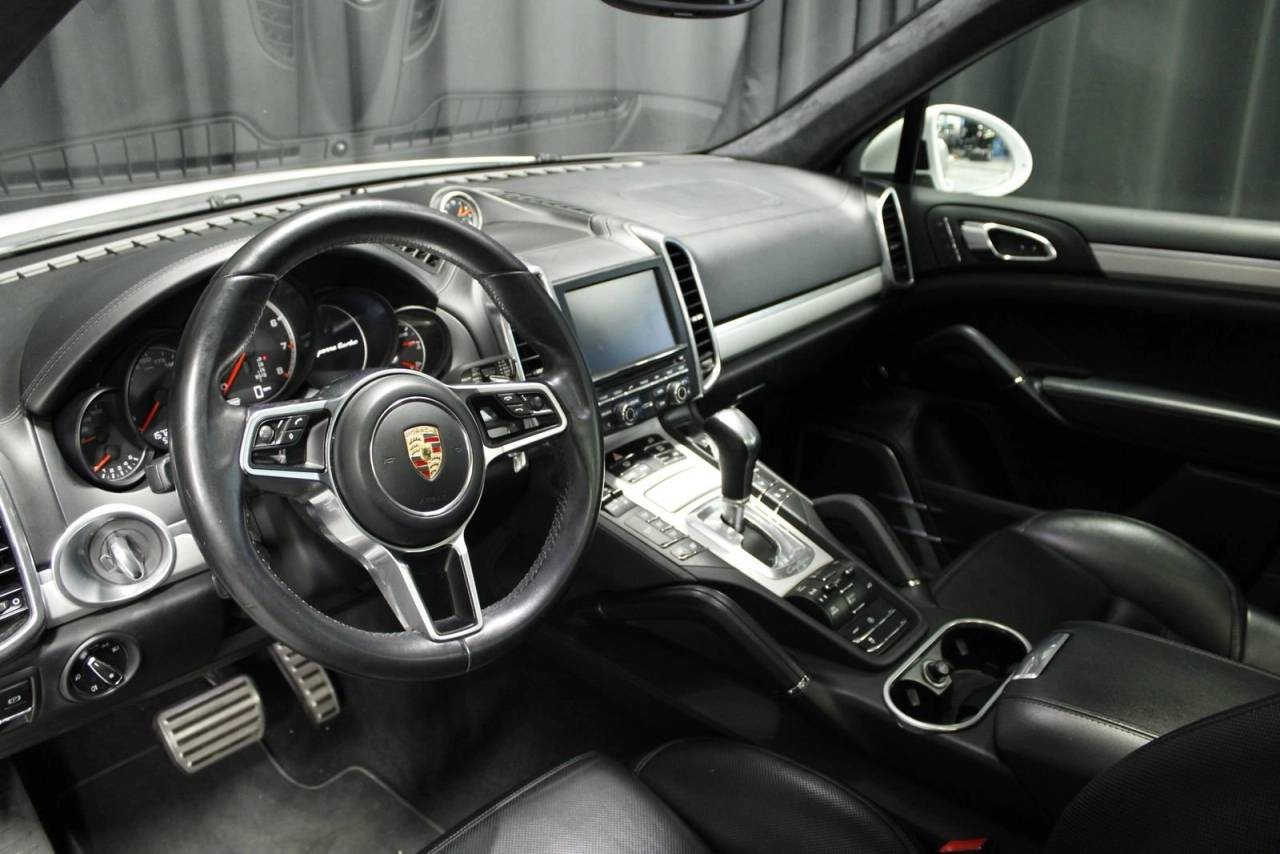 2015 Porsche Cayenne Turbo