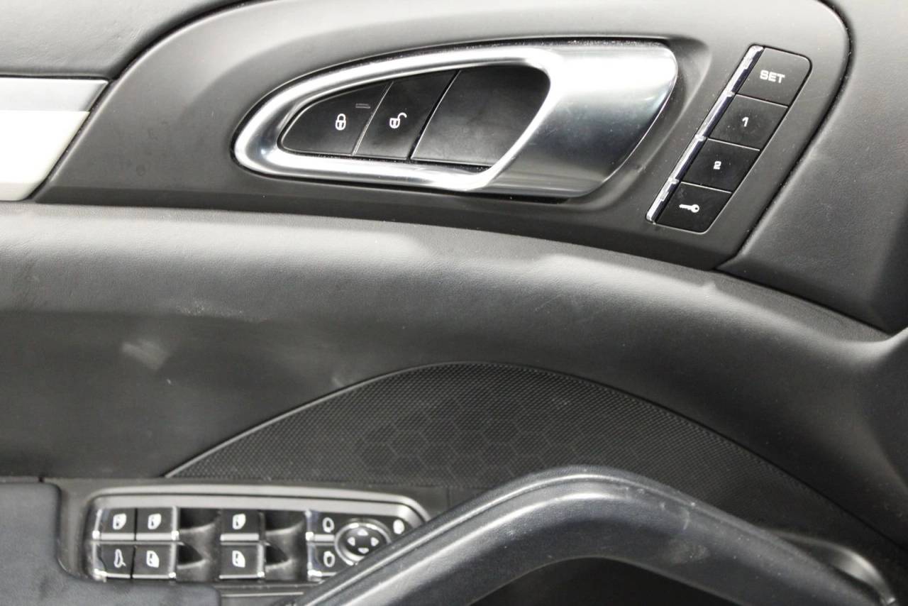 2015 Porsche Cayenne Turbo