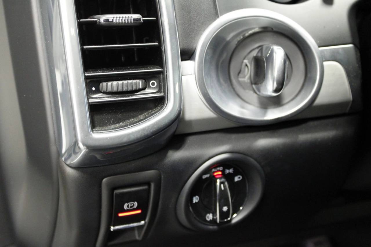 2015 Porsche Cayenne Turbo