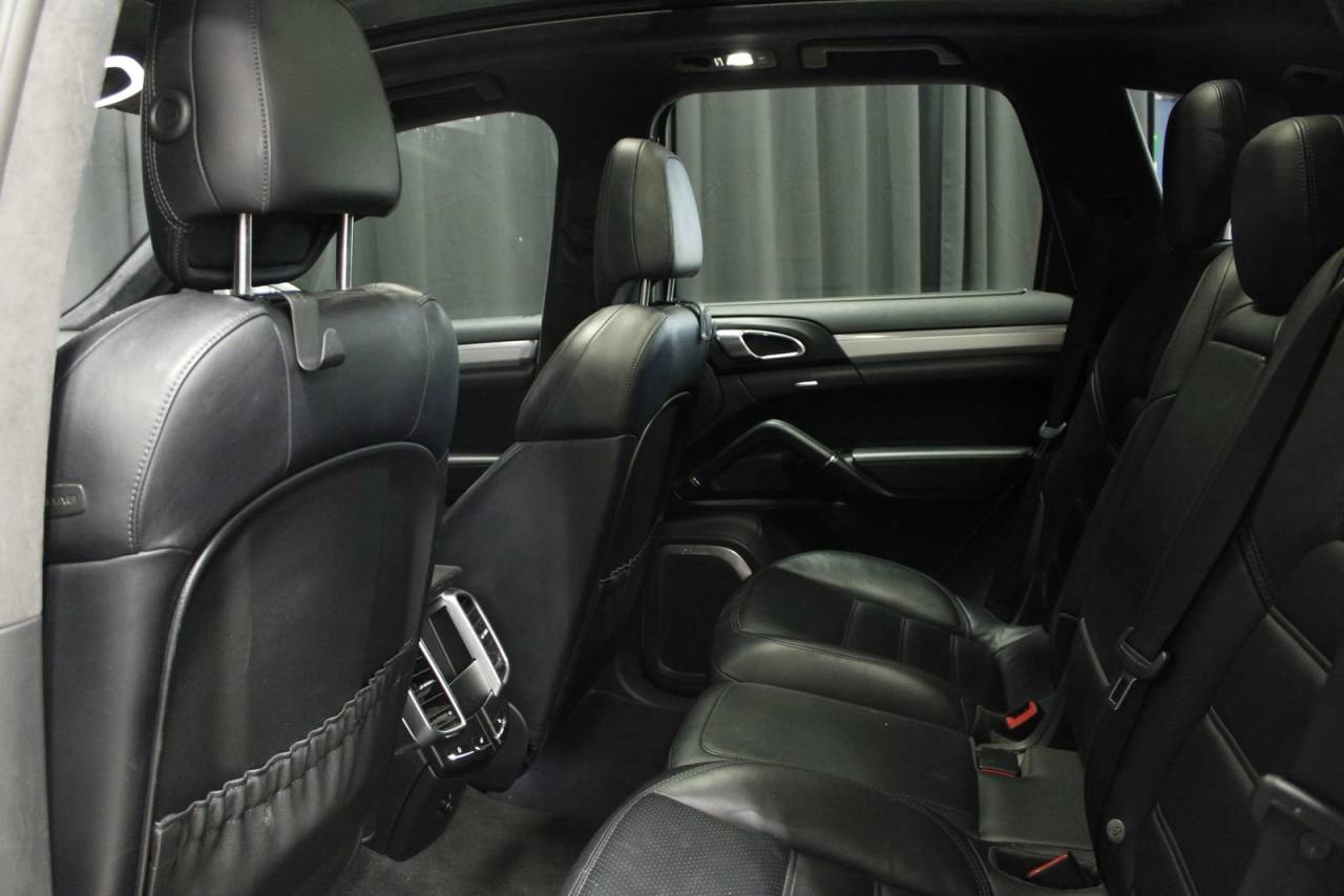 2015 Porsche Cayenne Turbo