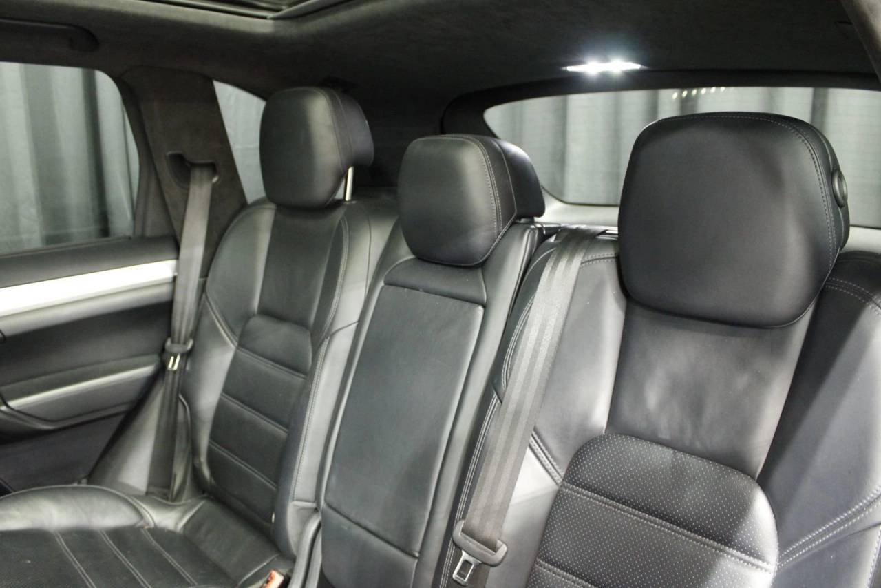 2015 Porsche Cayenne Turbo