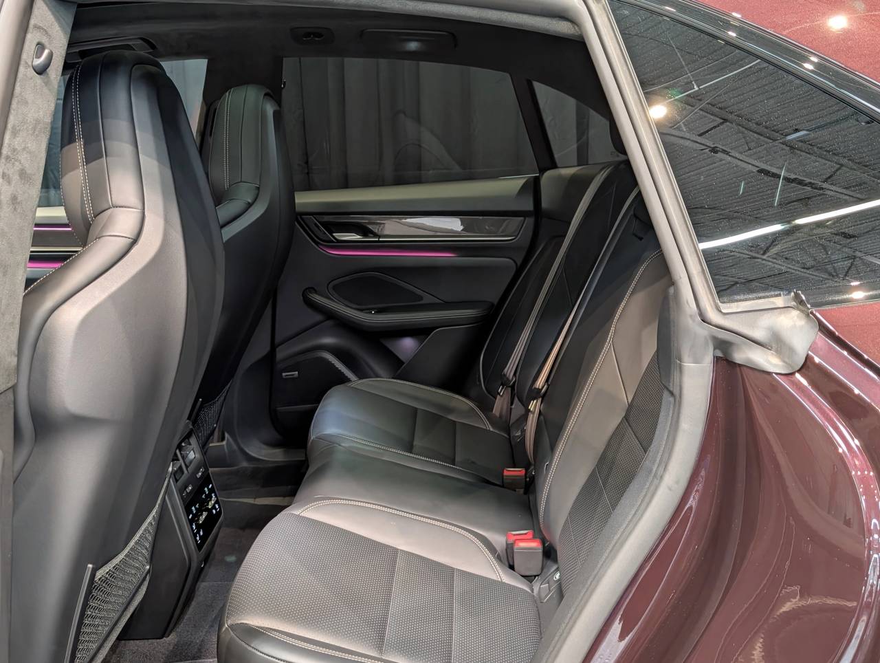 2024 Porsche Macan Electric Turbo