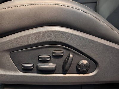 2024 Porsche Macan Electric Turbo