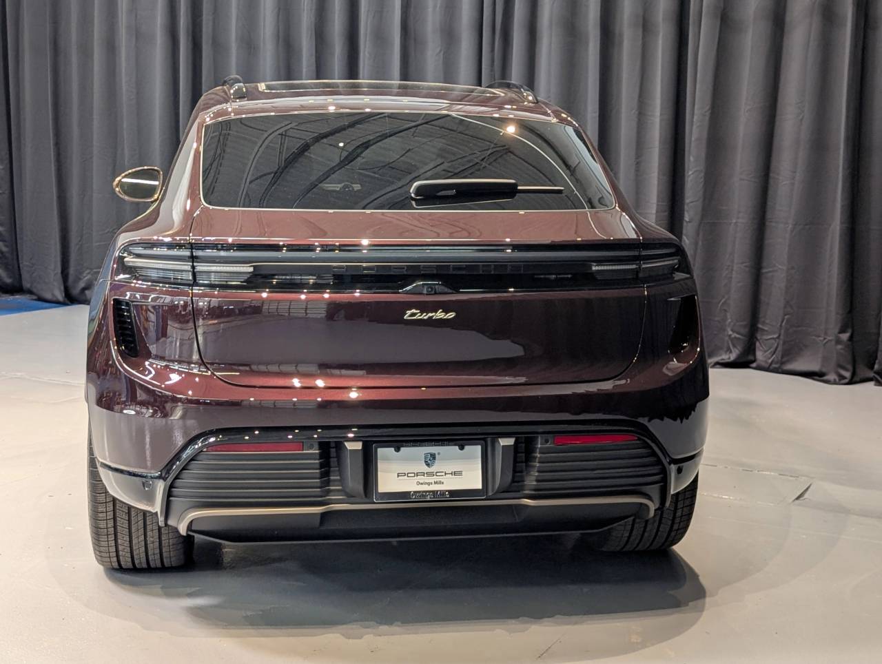 2024 Porsche Macan Electric Turbo