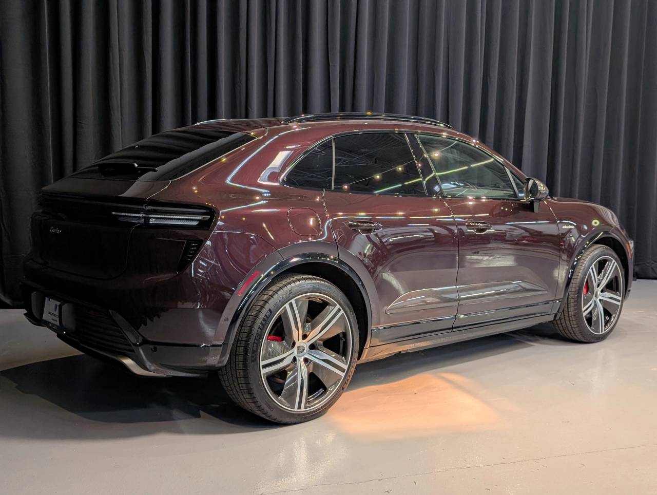 2024 Porsche Macan Electric Turbo