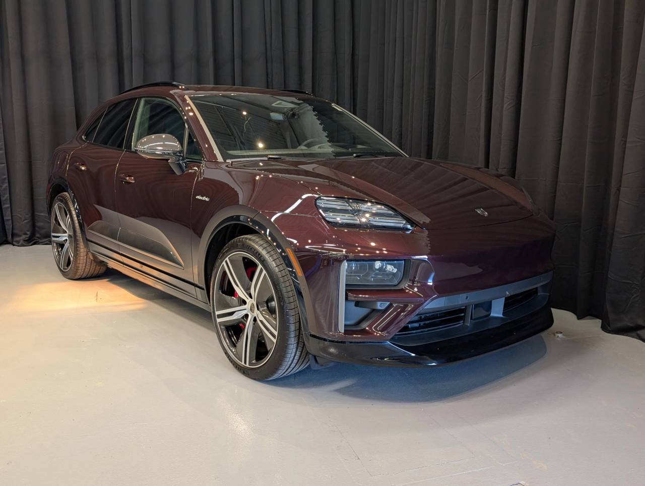 2024 Porsche Macan Electric Turbo